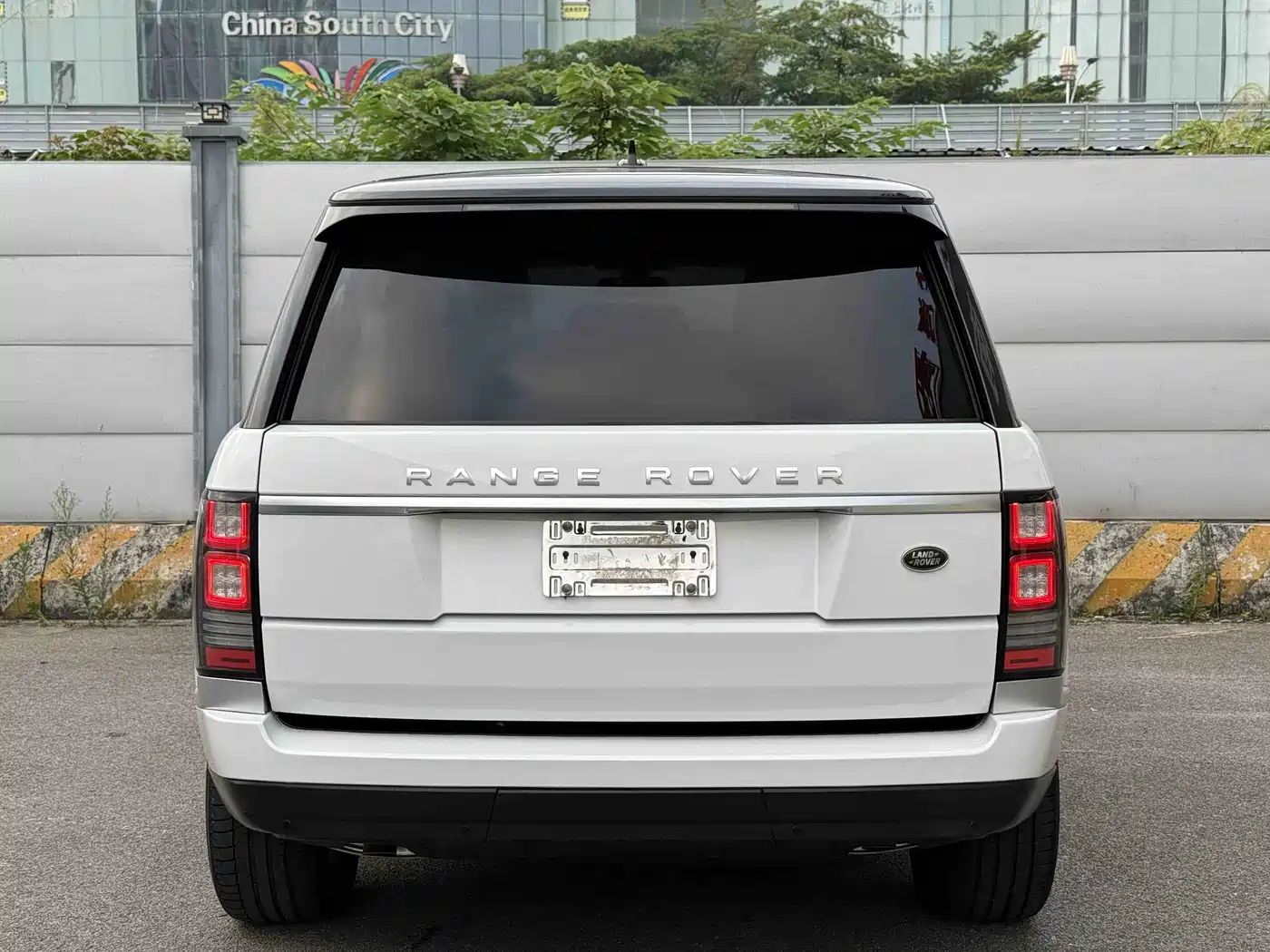 Land Rover Range Rover 2015 3.0 TDV6 Vogue фото 12