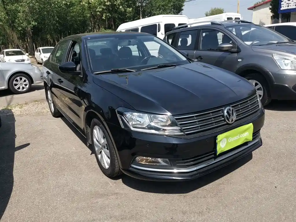 Volkswagen Lavida 2015 1.6L Manual Comfort Edition фото 4