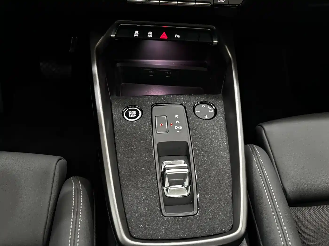 Audi A3 2024 Model A3L Limousine 35 TFSI Fashion Sport фото 19