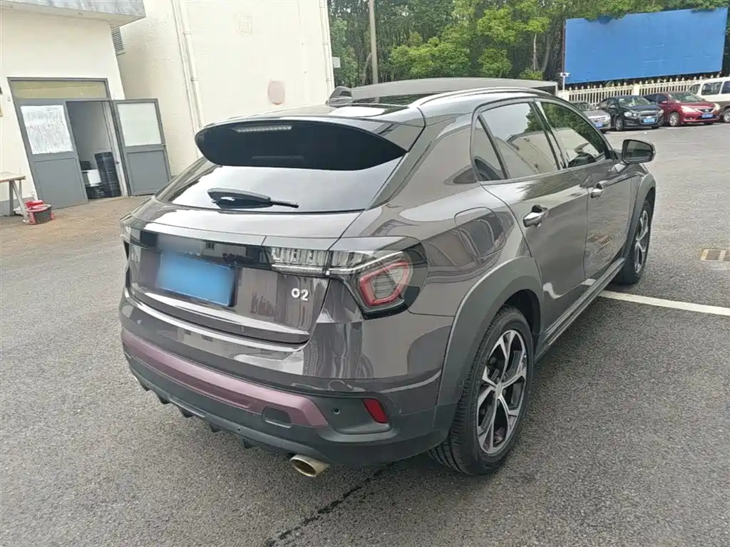 Lynk & Co 02 2020 1.5T DCT 2WD Shine Pro Edition фото 7