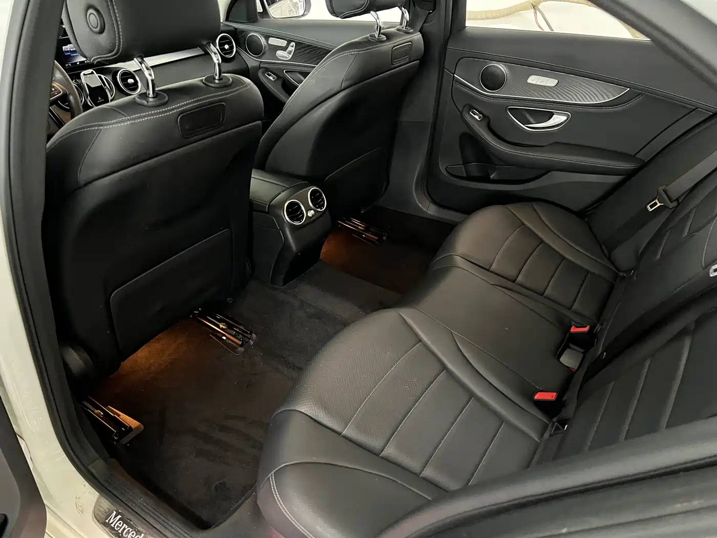 Mercedes-Benz C-Class 2017 C 200 L Sport фото 17