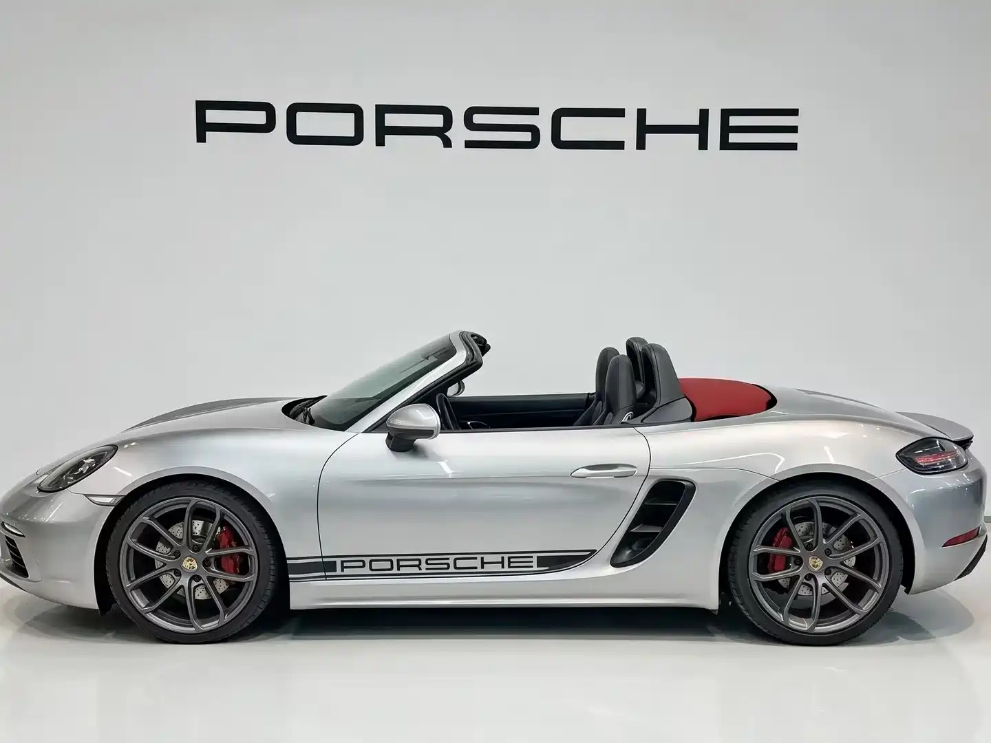 Фото 3 - Porsche 718
