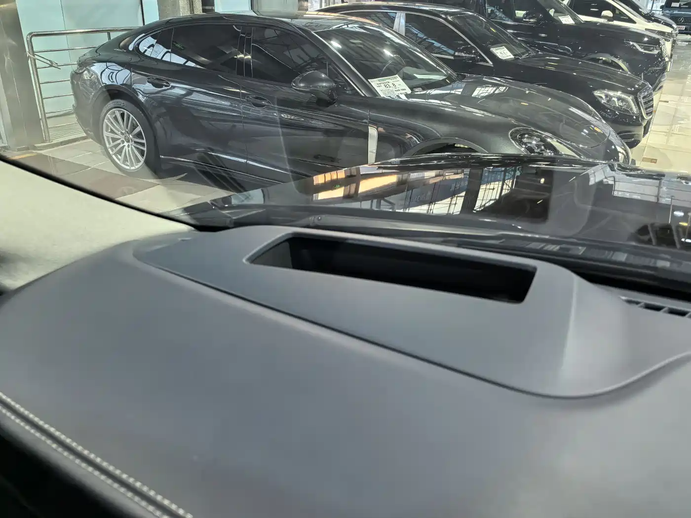 Lincoln Navigator One 2022 3.5T Navigator One фото 13