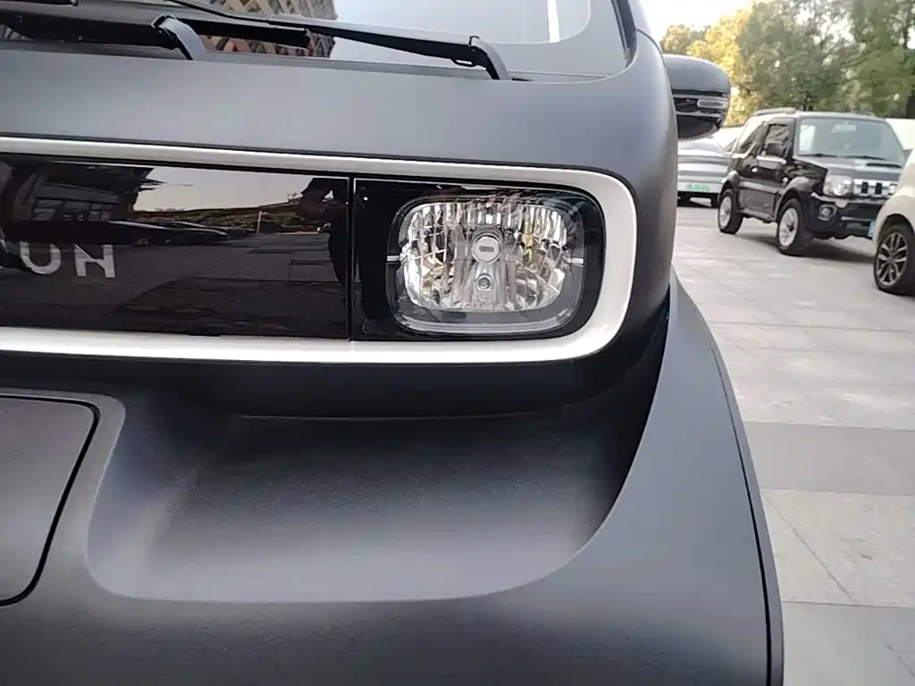 Фото 24 - Baojun KiWi EV