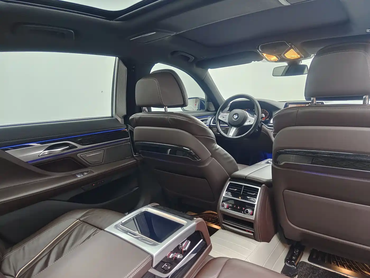 BMW 7 Series 2021 Model 730Li M Sport Package фото 15