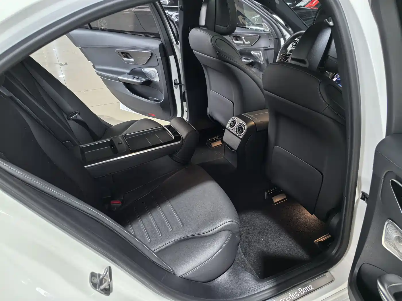 Mercedes-Benz C-Class 2024 Facelift III C 260 L Sport фото 21