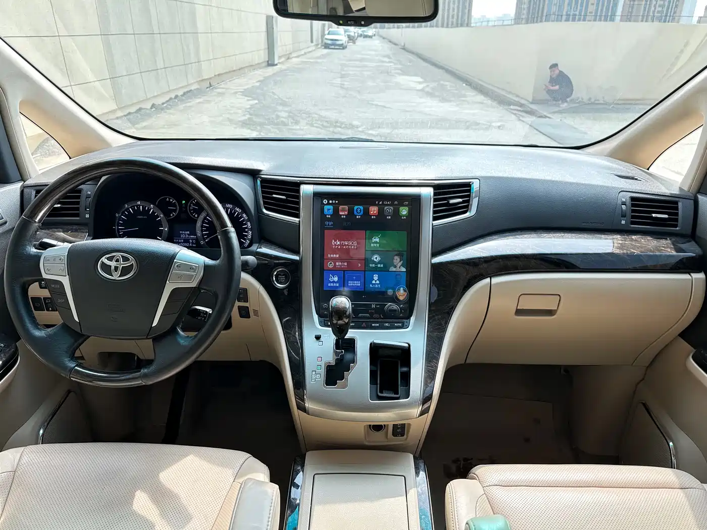 Toyota Alphard 2012 3.5L Luxury Edition фото 6
