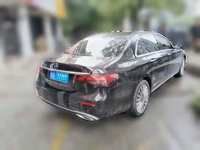 Mercedes-Benz E-Class 2023 Facelift E 300 L Fashion — фото 2