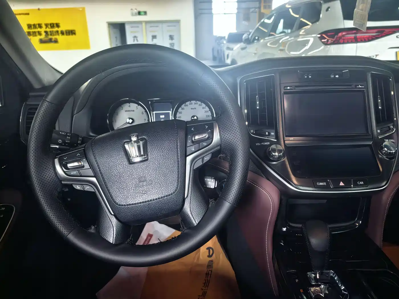 Toyota Crown 2018 2.0T Sport Edition фото 5