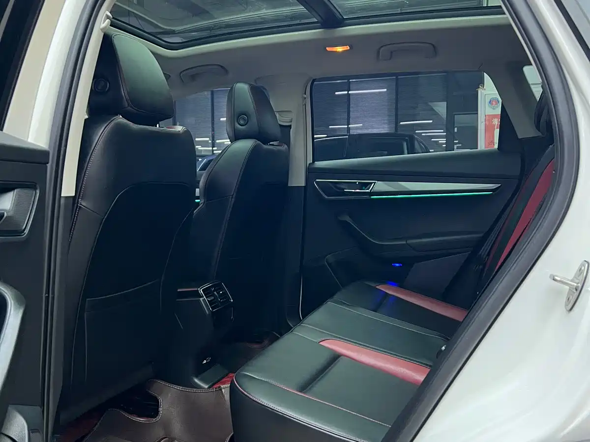 Škoda Karoq 2022 TSI280 Luxury Edition фото 9