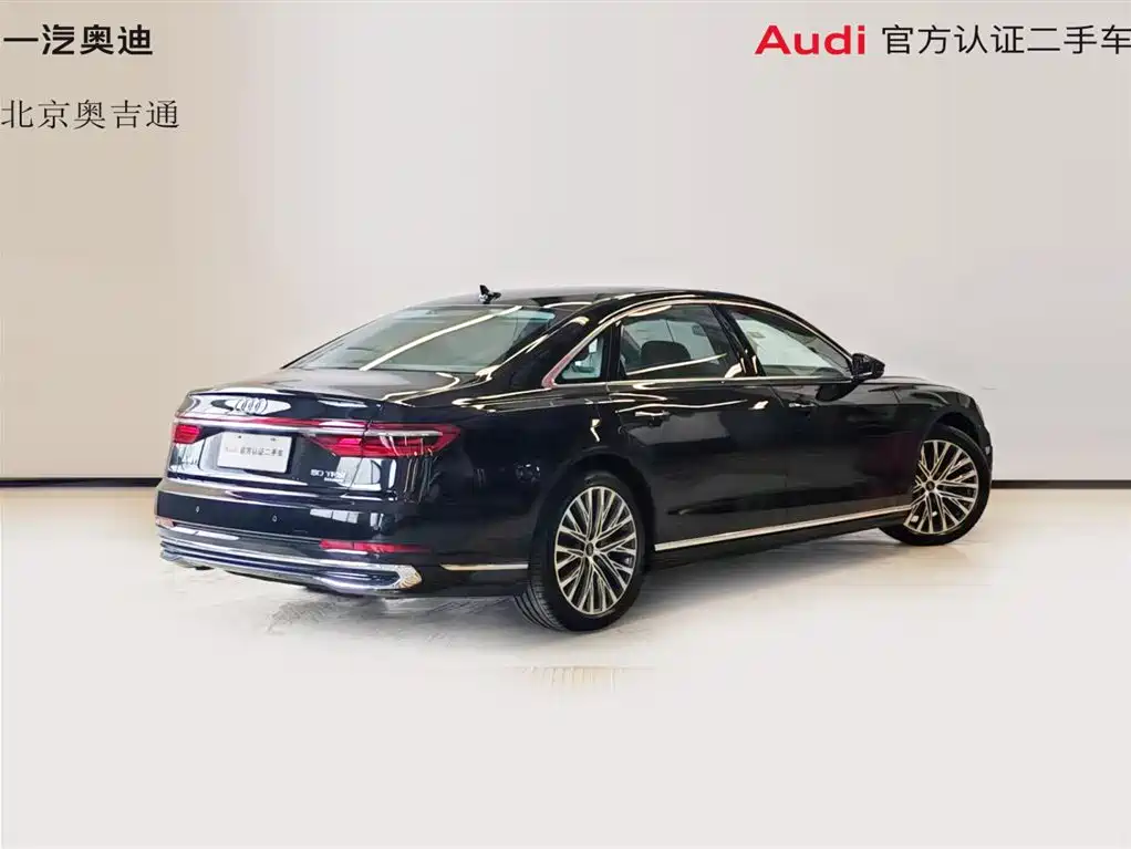 Audi A8 2025 A8L 50 TFSI quattro Exclusive Selection фото 15