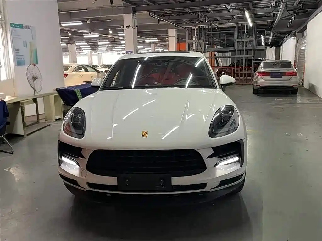 Porsche Macan 2018 Macan 2.0T фото 2