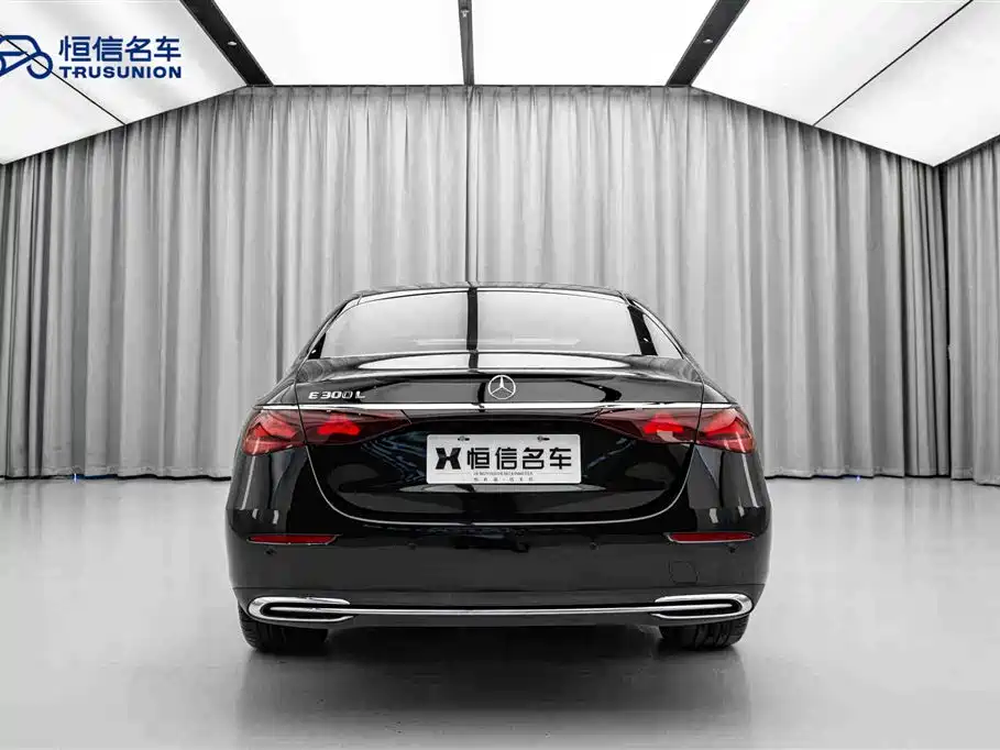 Mercedes-Benz E-Class 2024 Model E 300 L Luxury фото 6