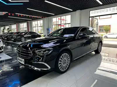 Mercedes-Benz E