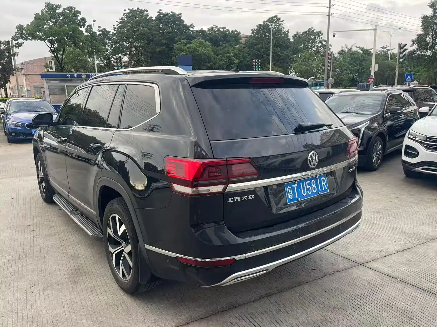 Volkswagen Teramont 2019 330TSI 2WD Luxury China VI фото 5