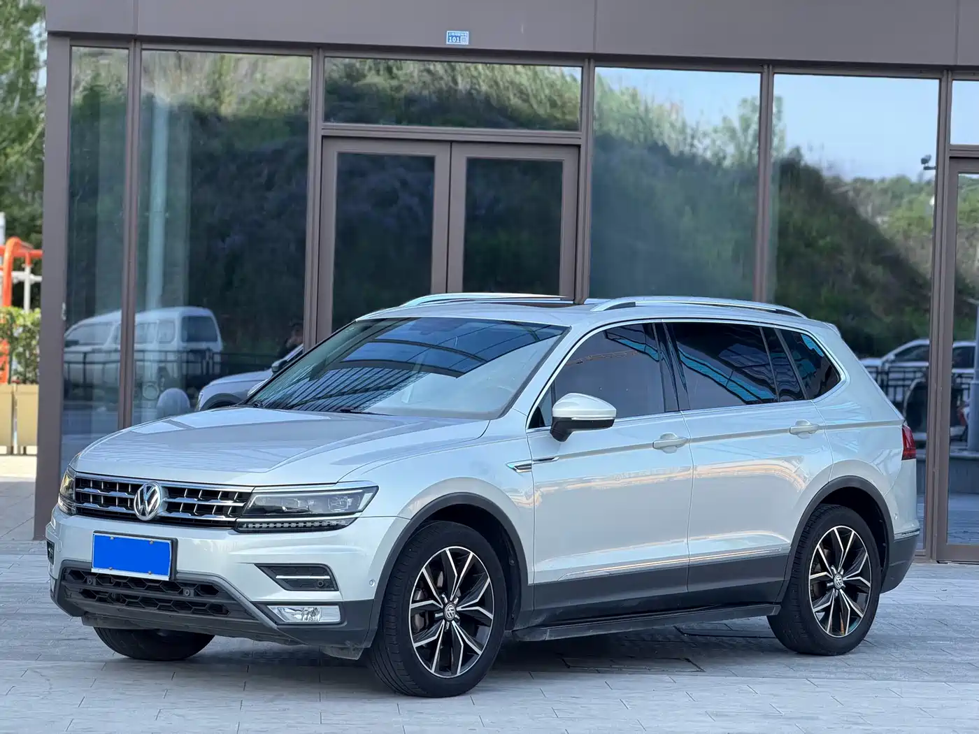 Volkswagen Tiguan L 2017 330TSI Automatic 2WD Flagship Edition