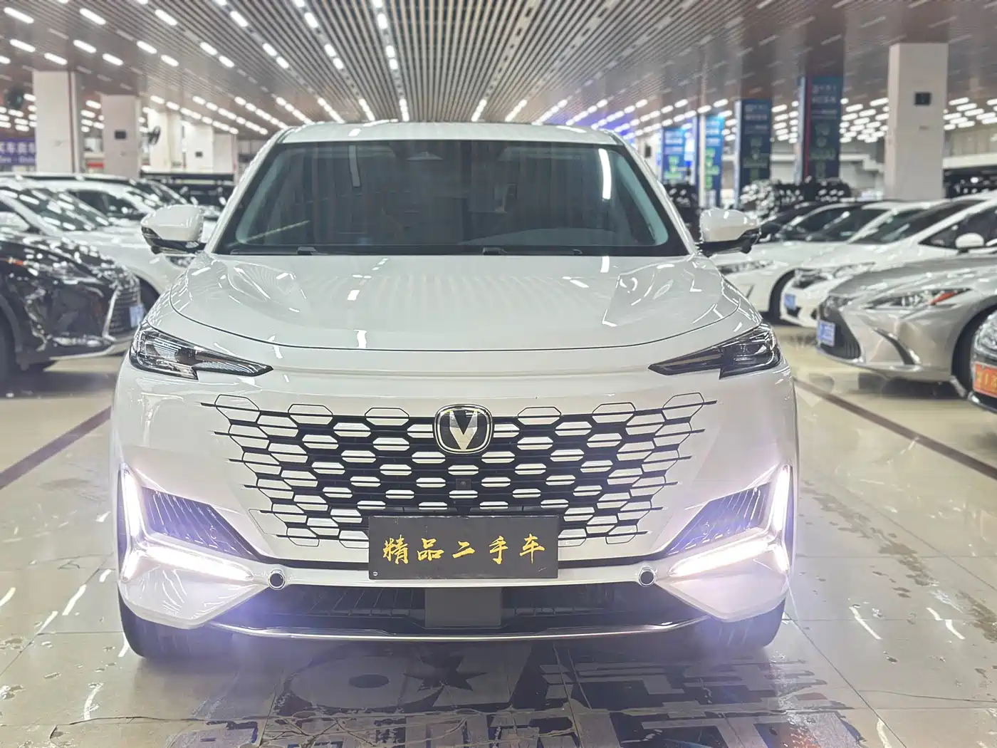 Changan UNI-K 2023 2023 2.0T FWD Joy Style