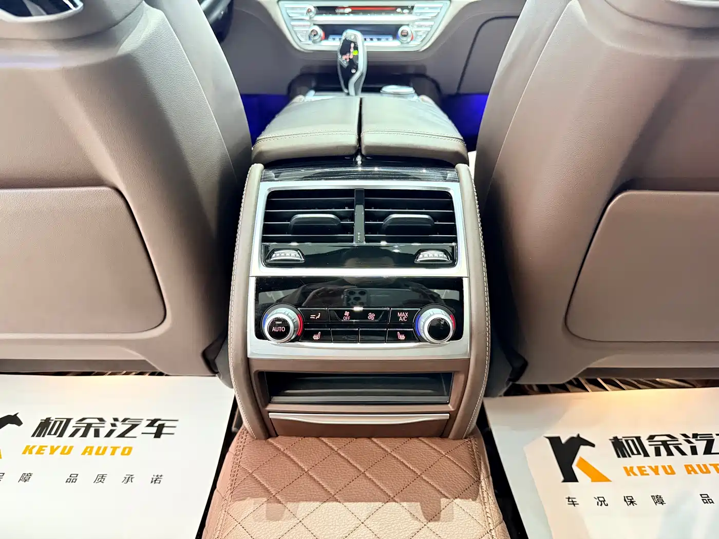 BMW 7 Series 2019 730Li M Sport Package фото 16