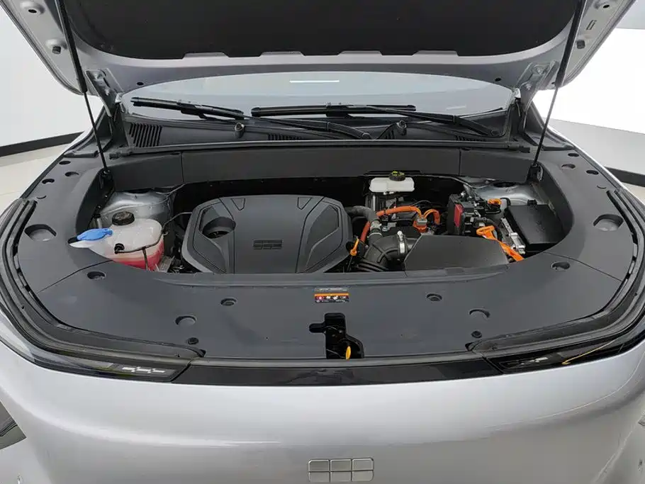 Geely Galaxy Galaxy L7 2025 2025 EM-i 115km Explorer+ Edition