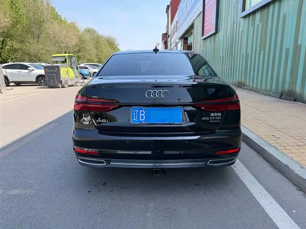 Audi A6L 2019 40 TFSI Luxury Elegance фото 9