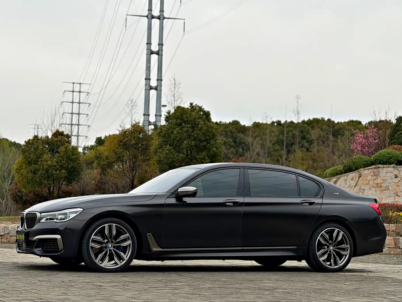 BMW 7 SERIES