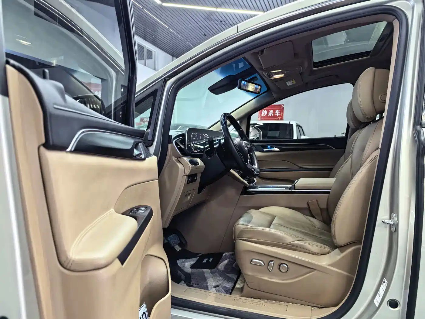 Buick GL8 2021 ES Landlord 653T Premium фото 4
