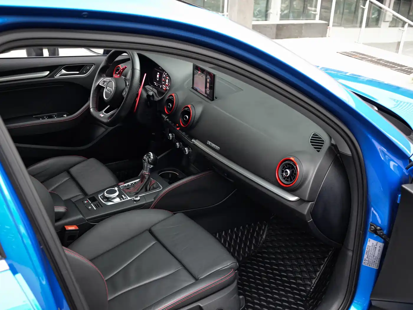 Audi S3 2019 Audi S3 2.0T Limousine фото 16
