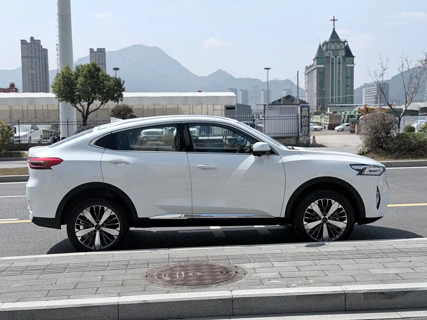 Haval F7x 2019 1.5T 2WD Ultimate Smart Trend Edition фото 17