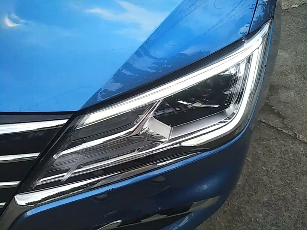 Фото 24 - Roewe Ei5