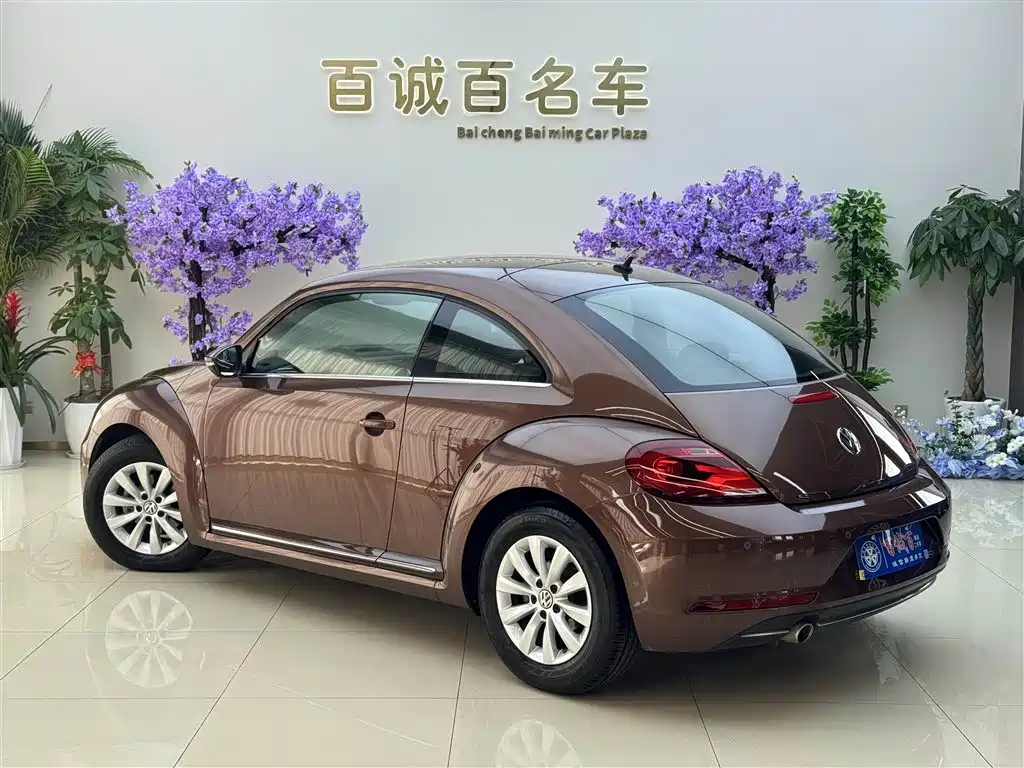 Volkswagen Beetle 2017 180TSI Enjoy фото 8