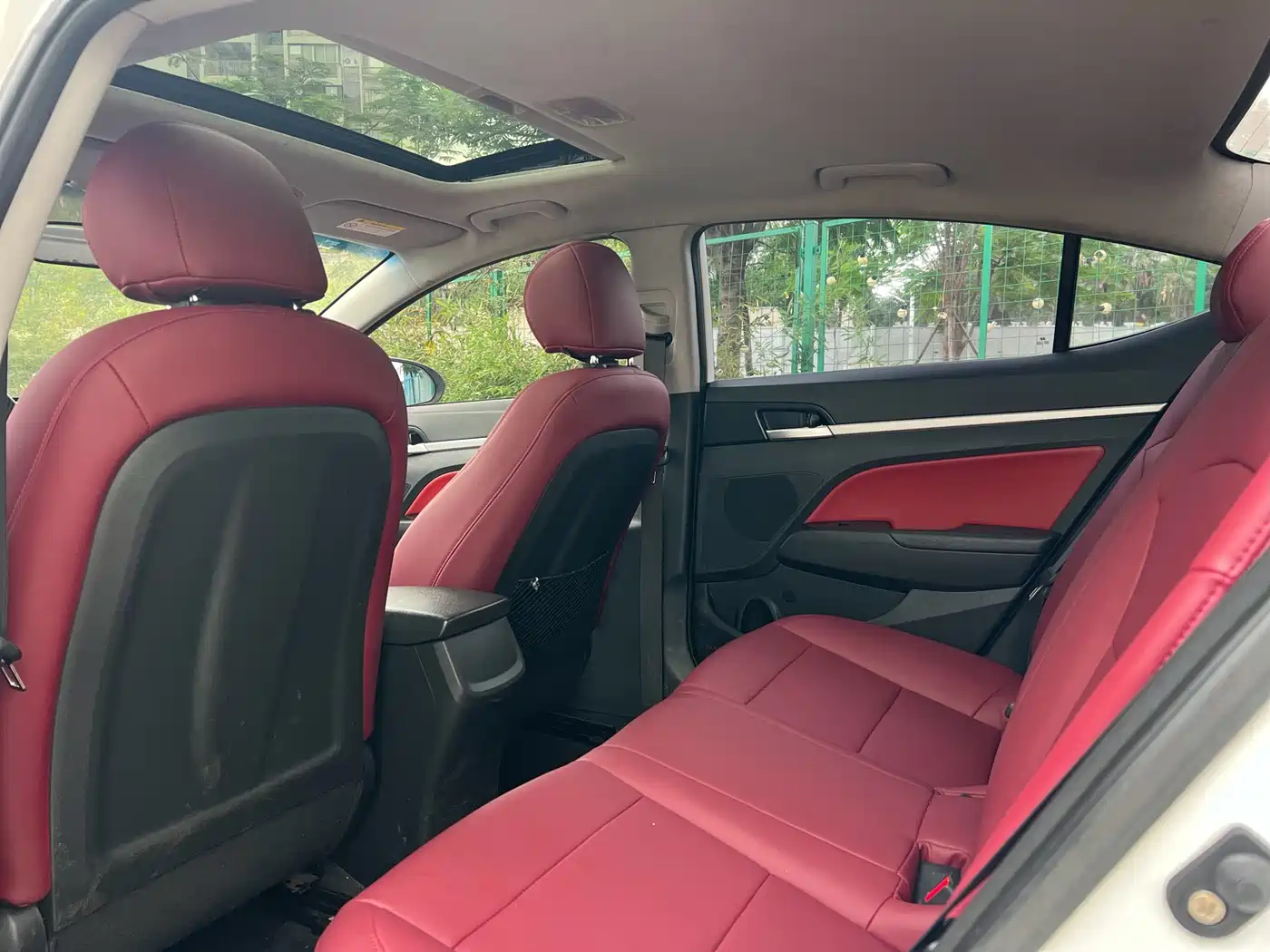 Hyundai Elantra 2016 Model 1.6L Automatic Smart Elite фото 6