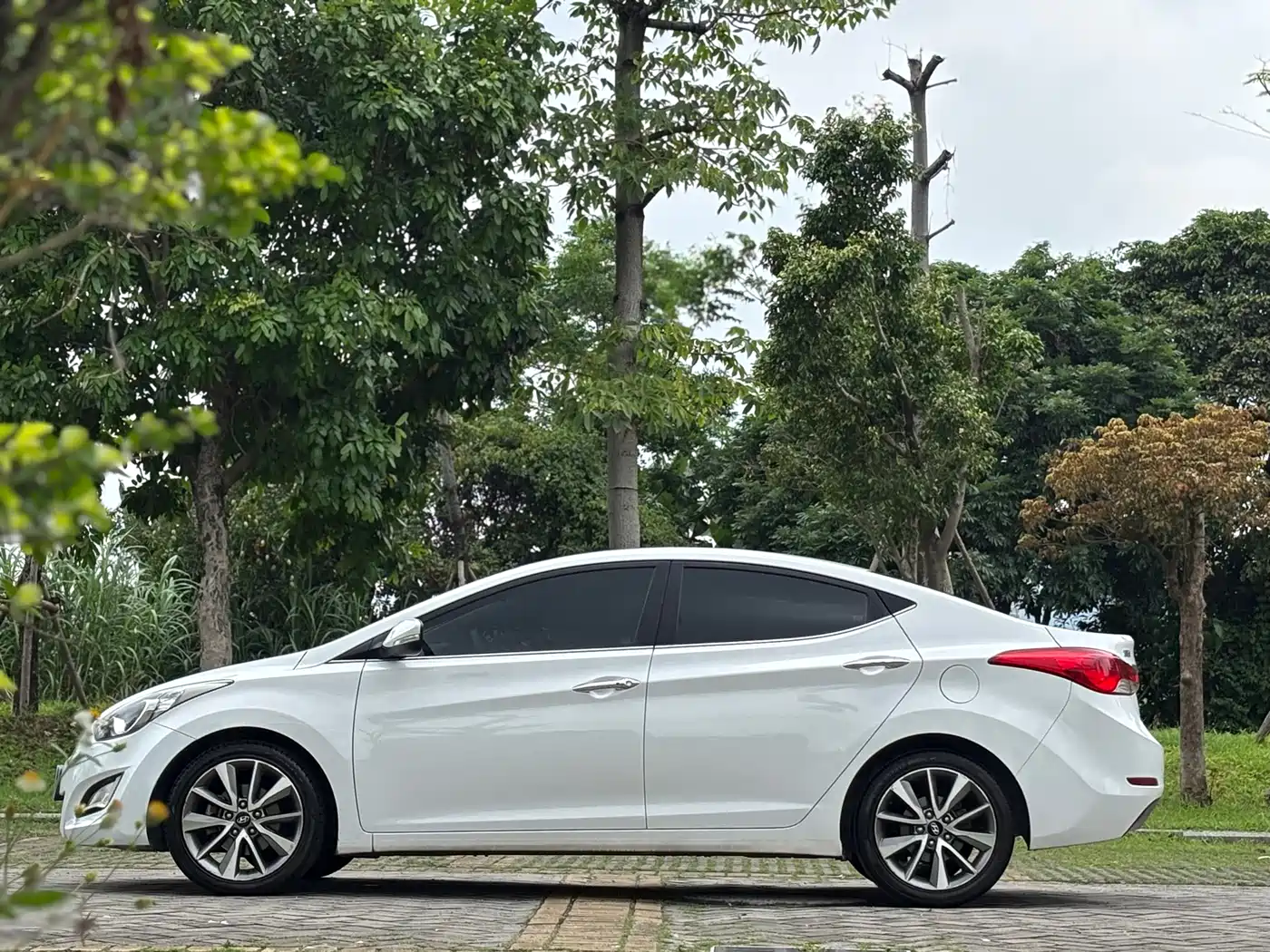 Hyundai Langdong 2015 1.6L Auto Premium фото 7