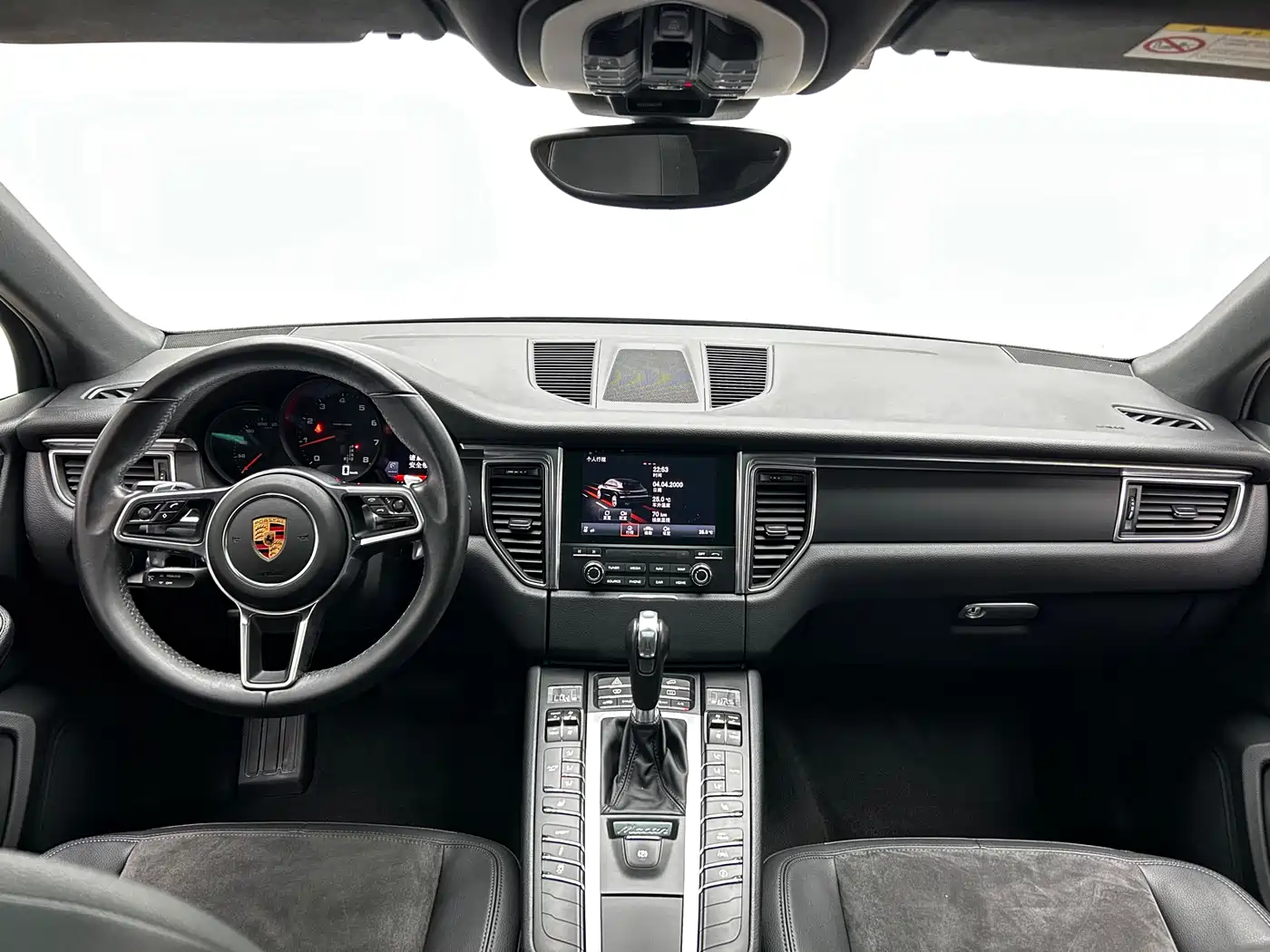 Porsche Macan 2017 Macan 2.0T фото 16