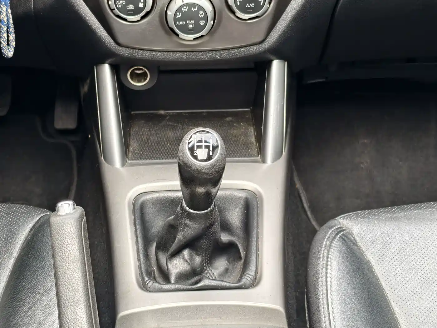 Subaru Forester 2010 2.0XS Manual Luxury Edition фото 23