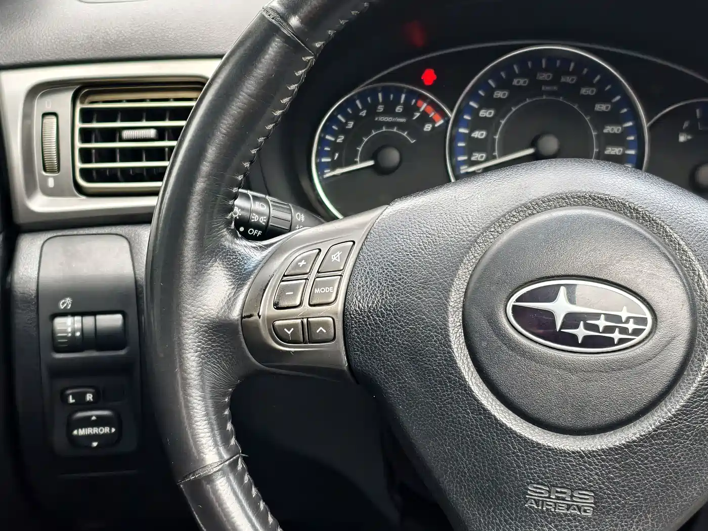 Subaru Forester 2010 2.0XS Manual Luxury Edition фото 28