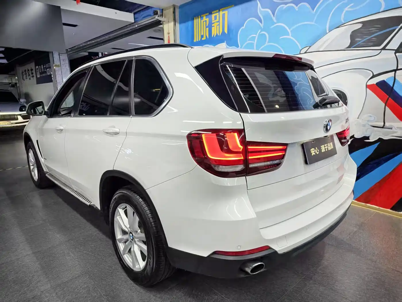 BMW X5 (Import) 2017 xDrive28i фото 3