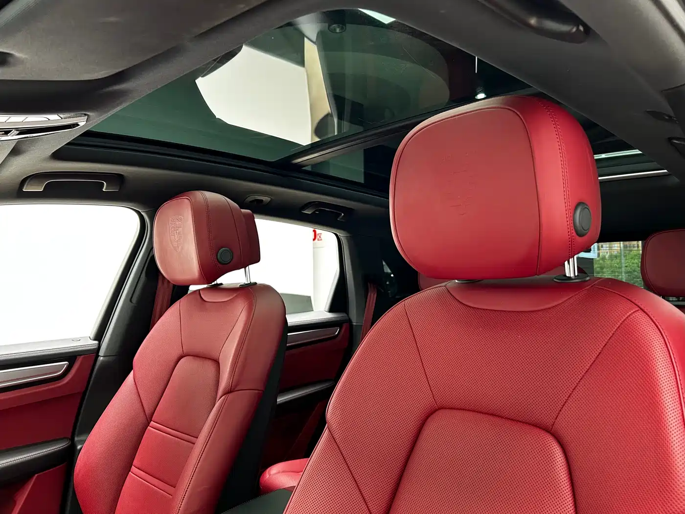 Porsche Cayenne New Energy 2023 Cayenne E-Hybrid 2.0T Platinum Edition фото 14
