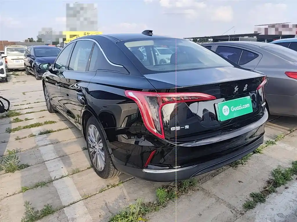 Hongqi E-QM5 2022 431km Charging Enjoyment Edition фото 5