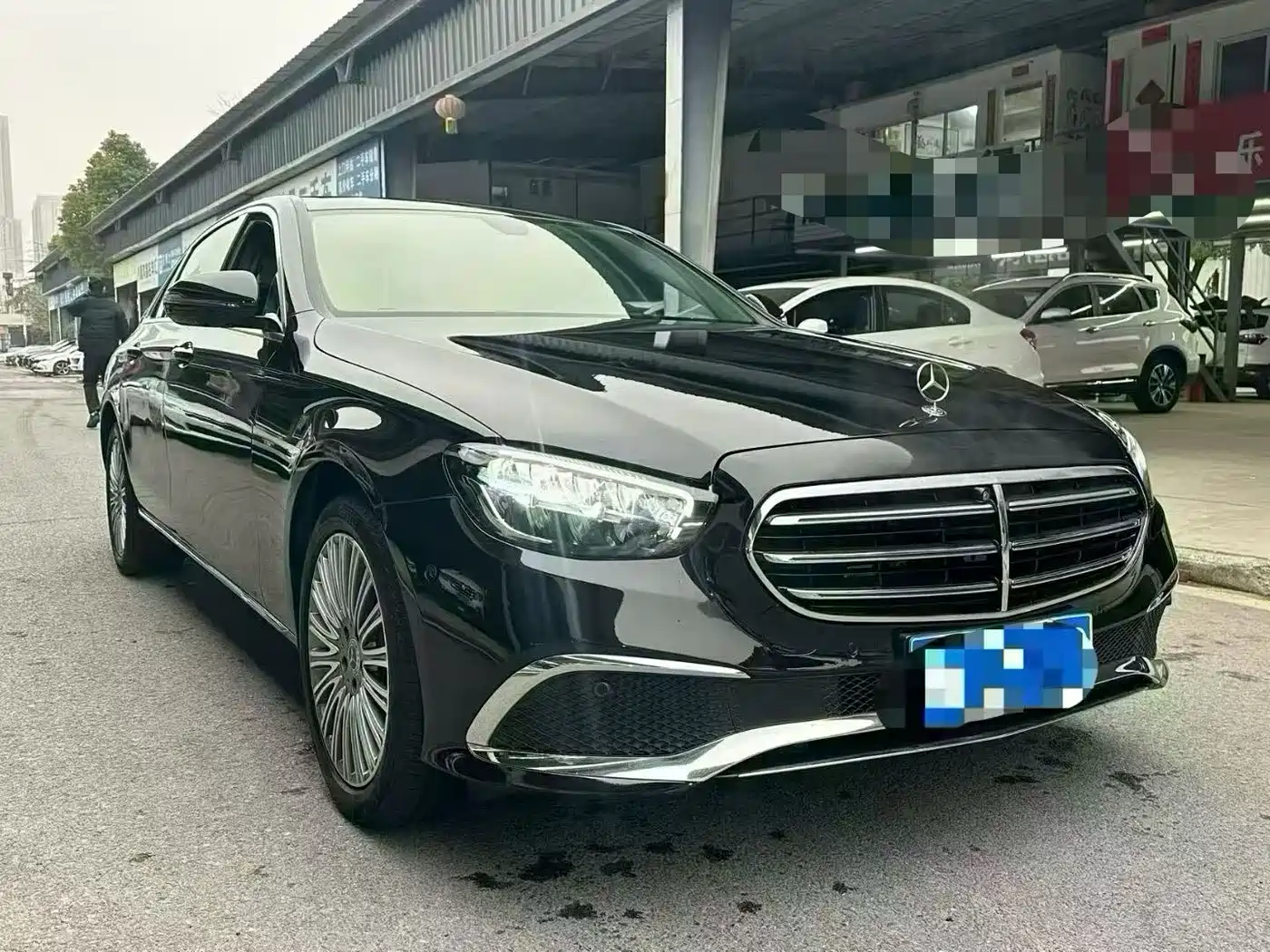 Mercedes-Benz E-Class 2022 E 300 L Fashion фото 3