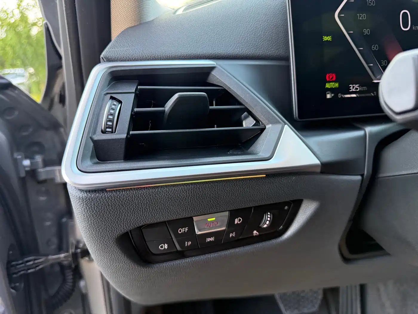 BMW 3 Series 2023 325Li M Sport Package фото 21