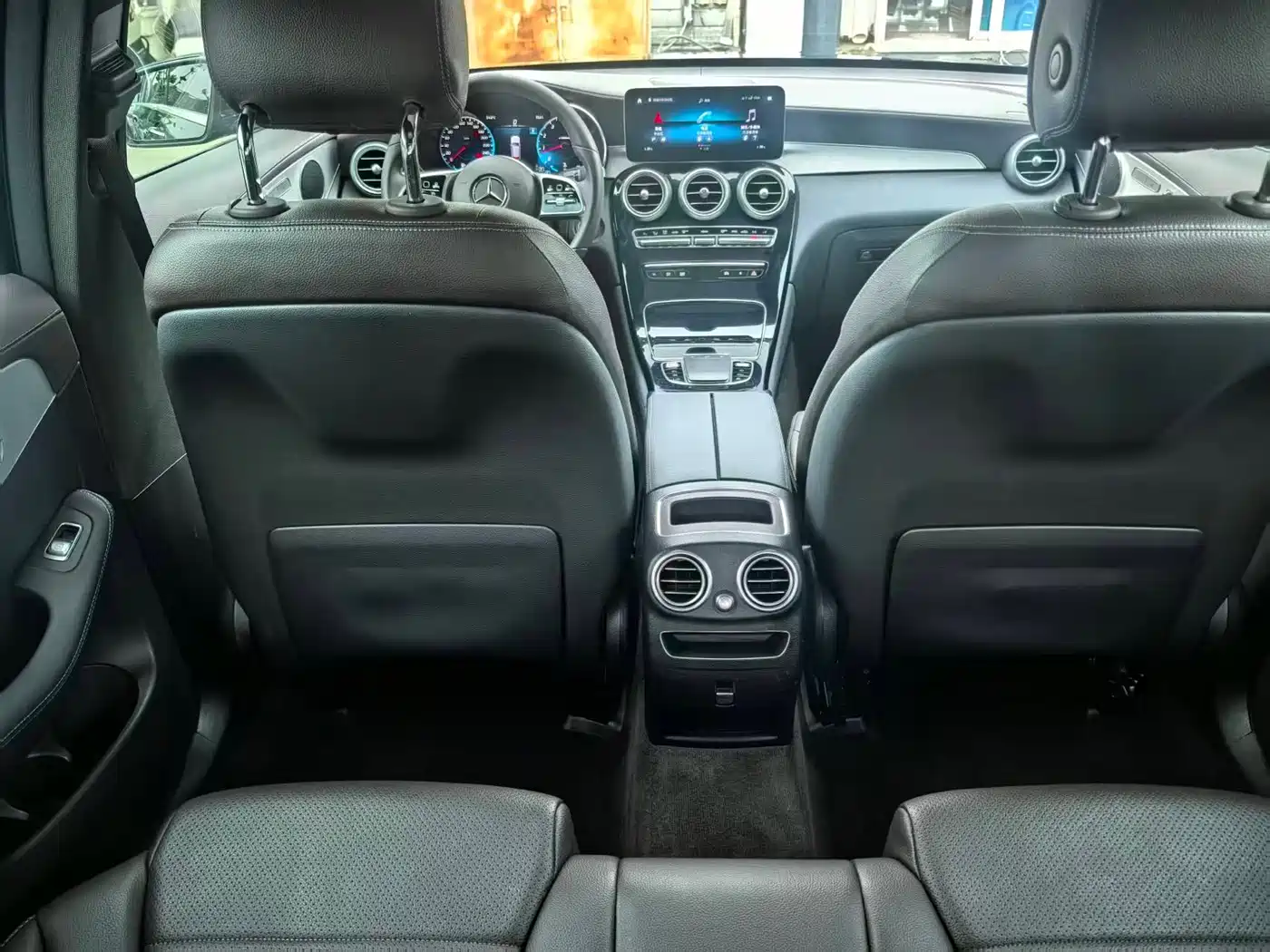 Mercedes-Benz GLC 2022 Facelift GLC 260 L 4MATIC Dynamic фото 8