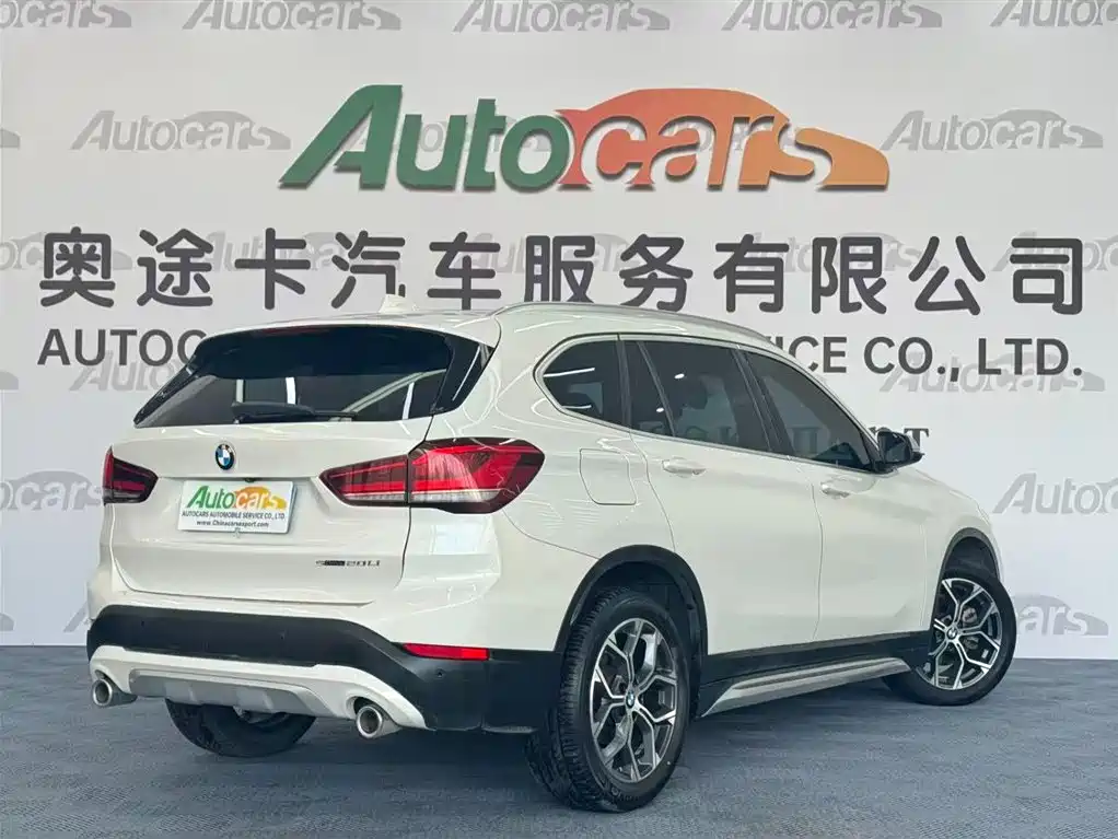 BMW X1 2022 sDrive20Li Premium фото 4