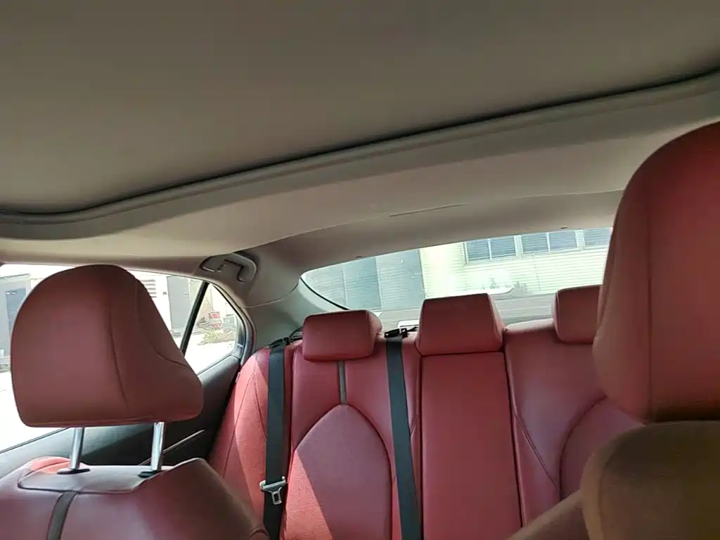 Photo 18 - Toyota Camry