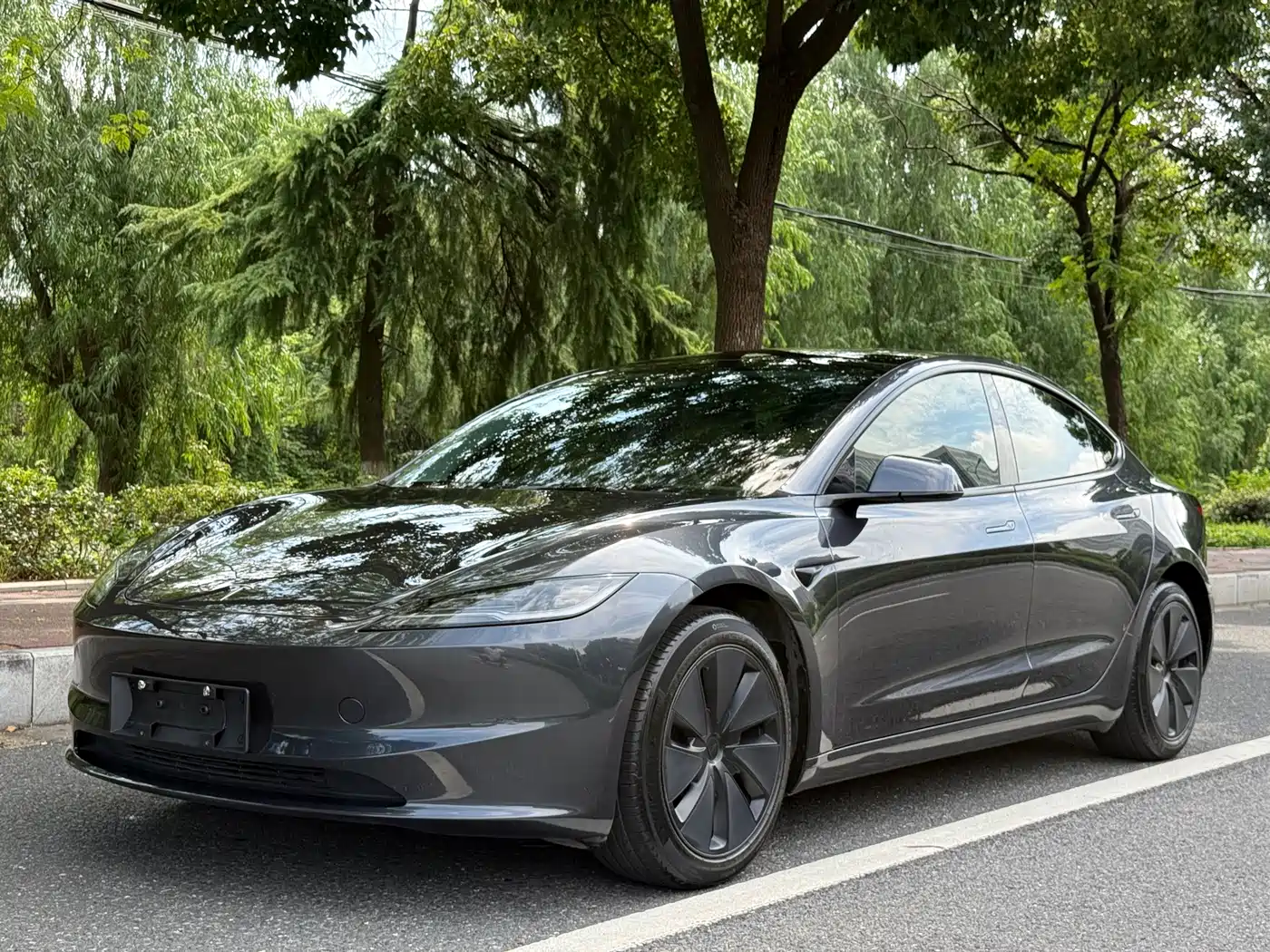 Tesla Model 3 2023