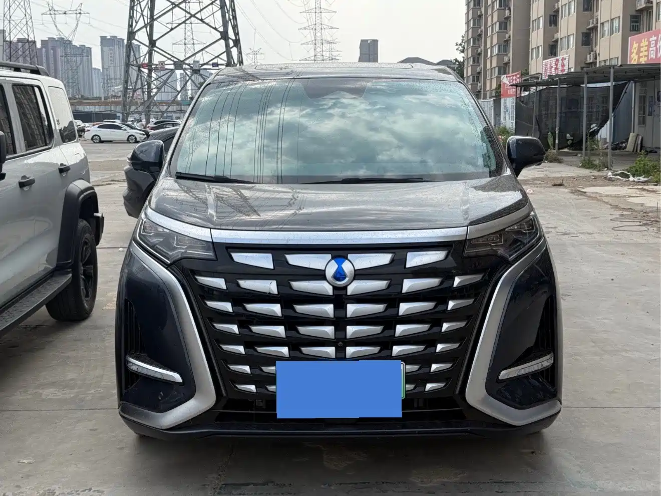 Denza D9 2022 DM-i 970 AWD Flagship фото 2