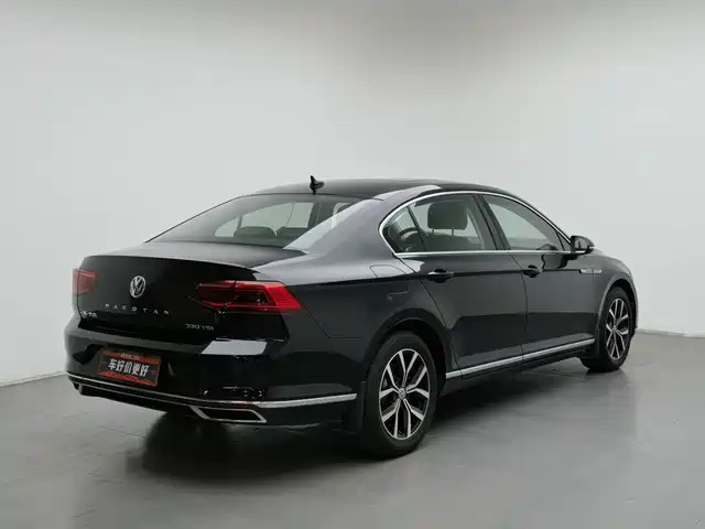 Volkswagen Magotan 2020 330TSI DSG Leading — фото 2