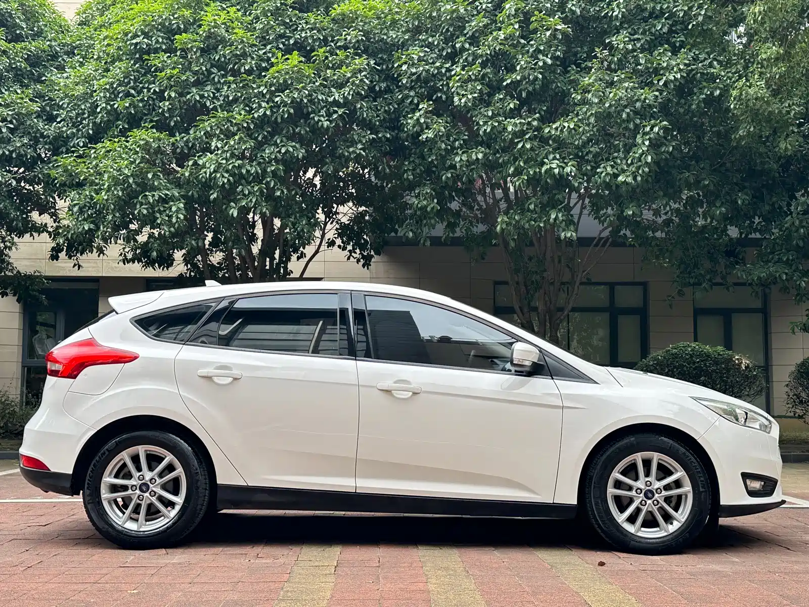 Фото 8 - Ford Focus