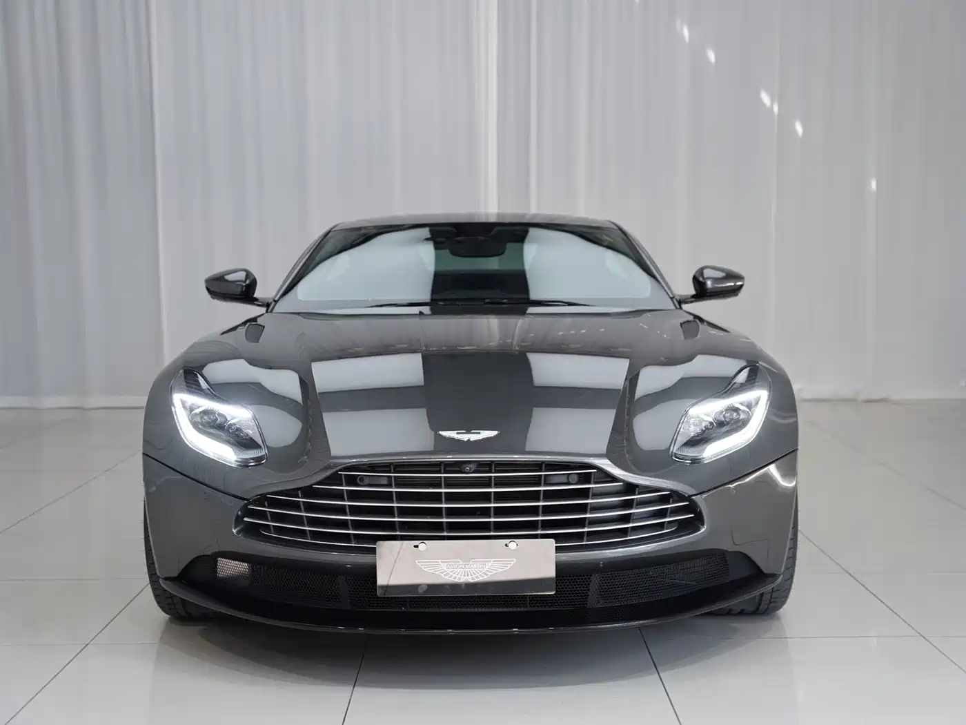 Aston Martin DB11 2021 2020 4.0T V8 Coupe