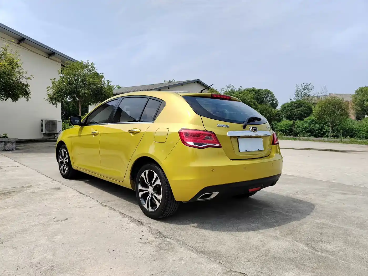Geely Emgrand 2015 2015 Hatchback RS 1.5L Manual Up Version