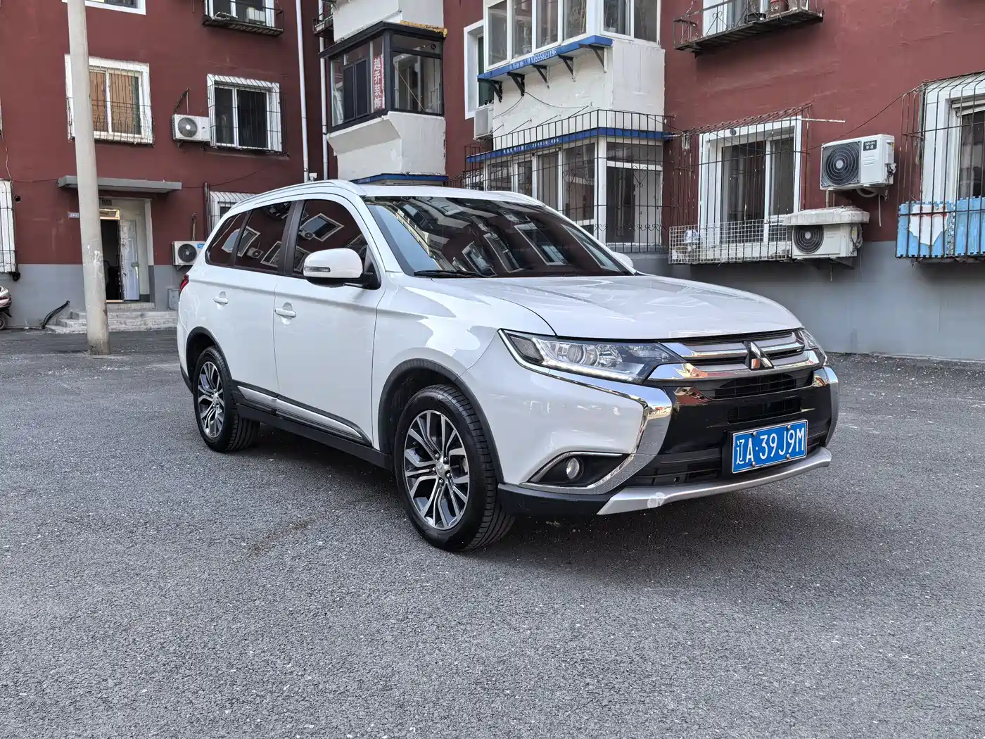 Mitsubishi Outlander 2017 2.0L 2WD Glory 5-seater фото 3